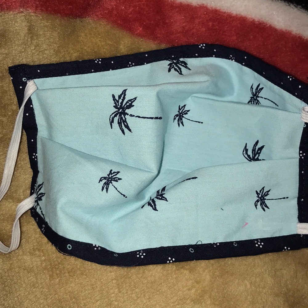 Face Mask - Picture 5 of 6